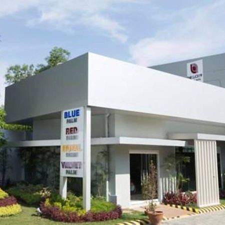 โรงแรม ลักกี9 บัดเจ็ท Tagum ภายนอก รูปภาพ