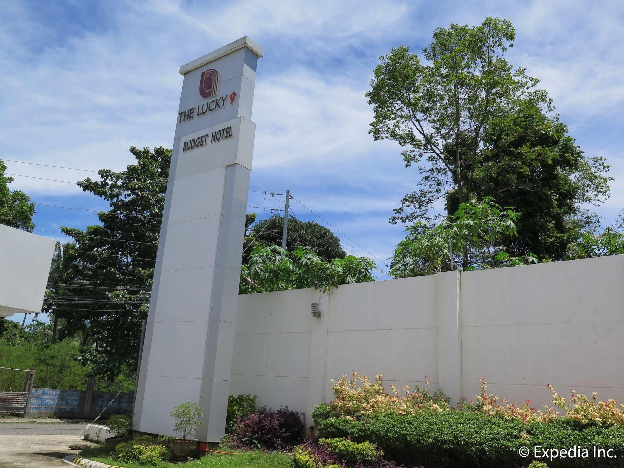 โรงแรม ลักกี9 บัดเจ็ท Tagum ภายนอก รูปภาพ