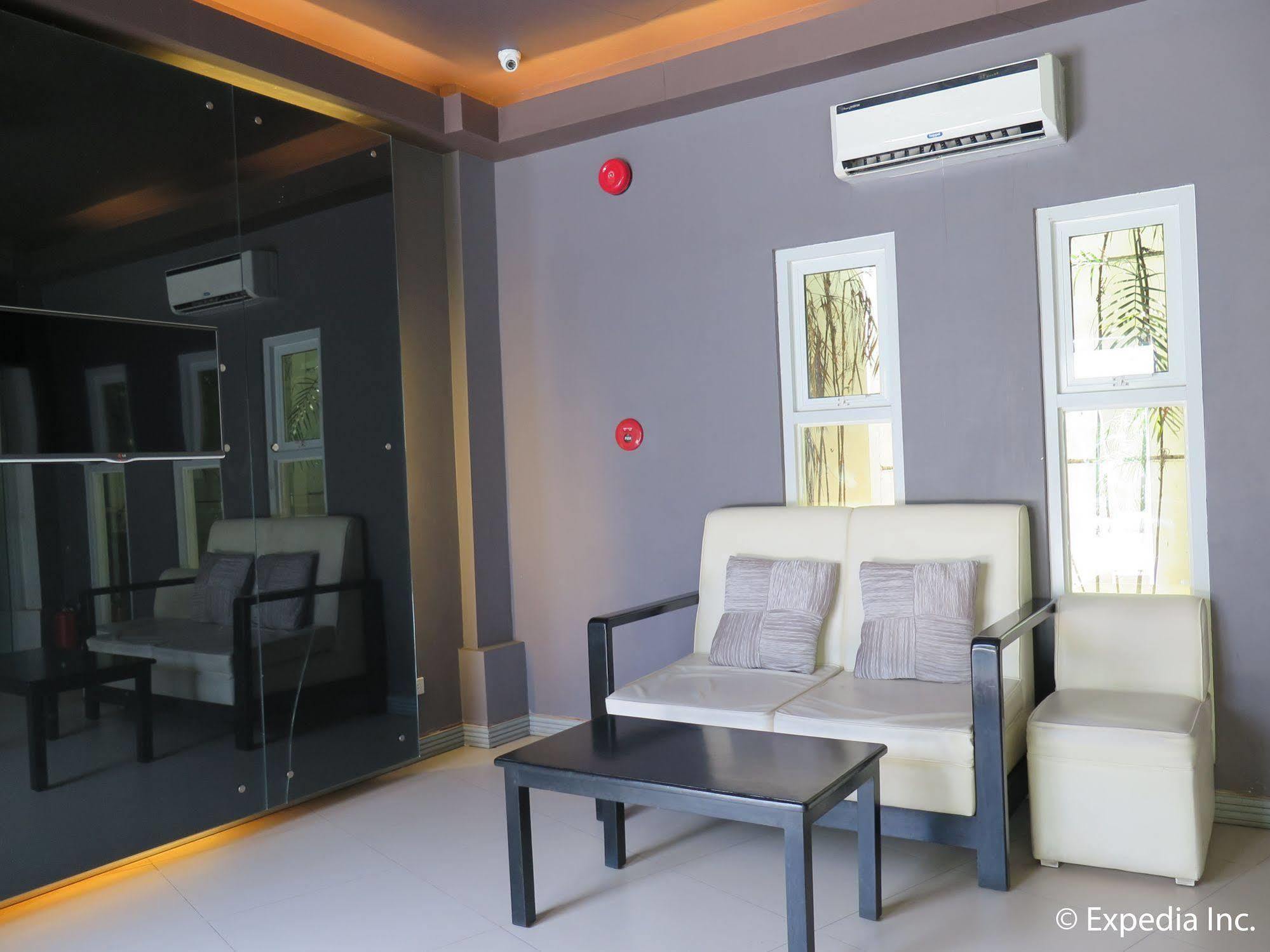 โรงแรม ลักกี9 บัดเจ็ท Tagum ภายนอก รูปภาพ