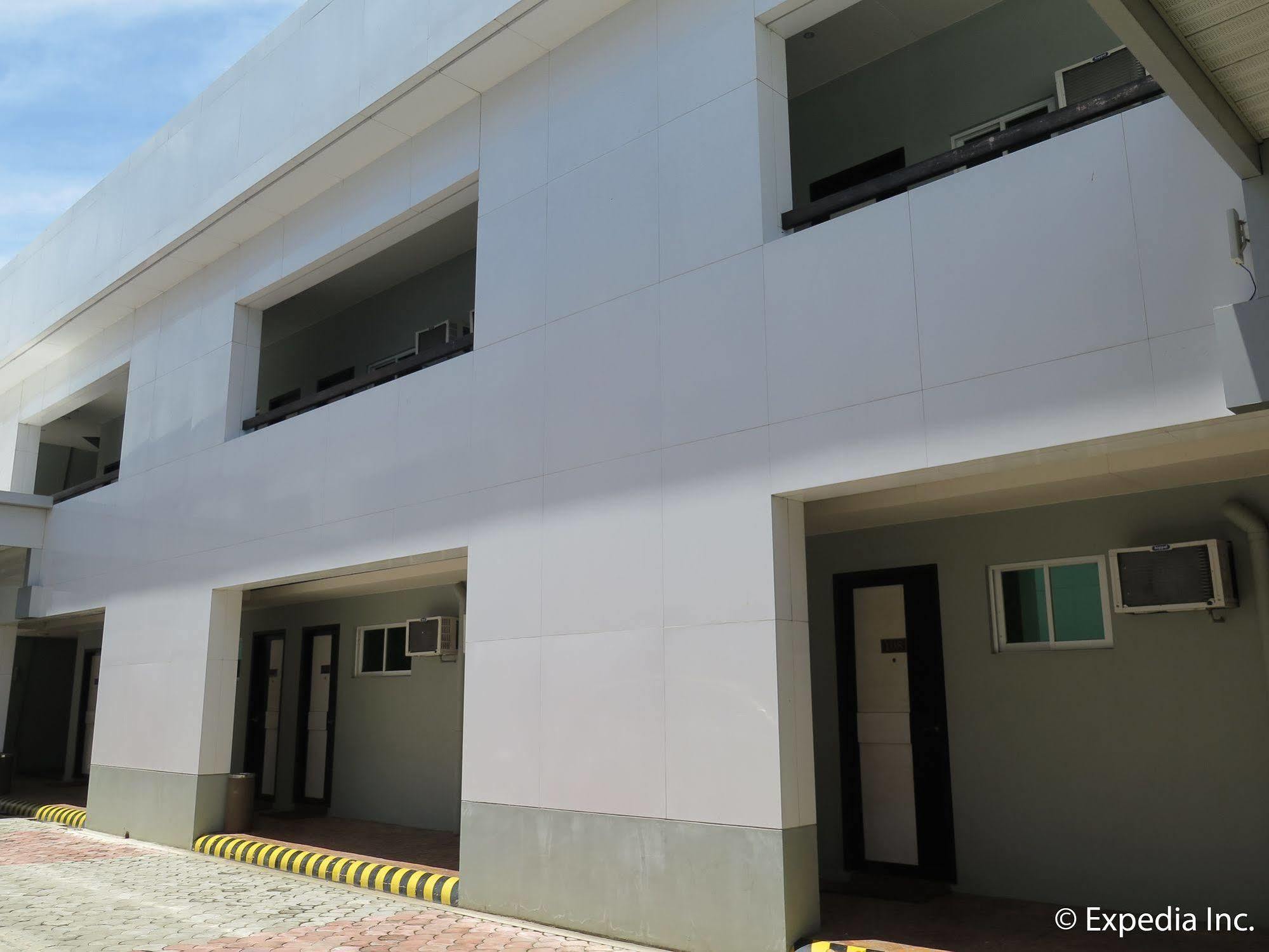 โรงแรม ลักกี9 บัดเจ็ท Tagum ภายนอก รูปภาพ