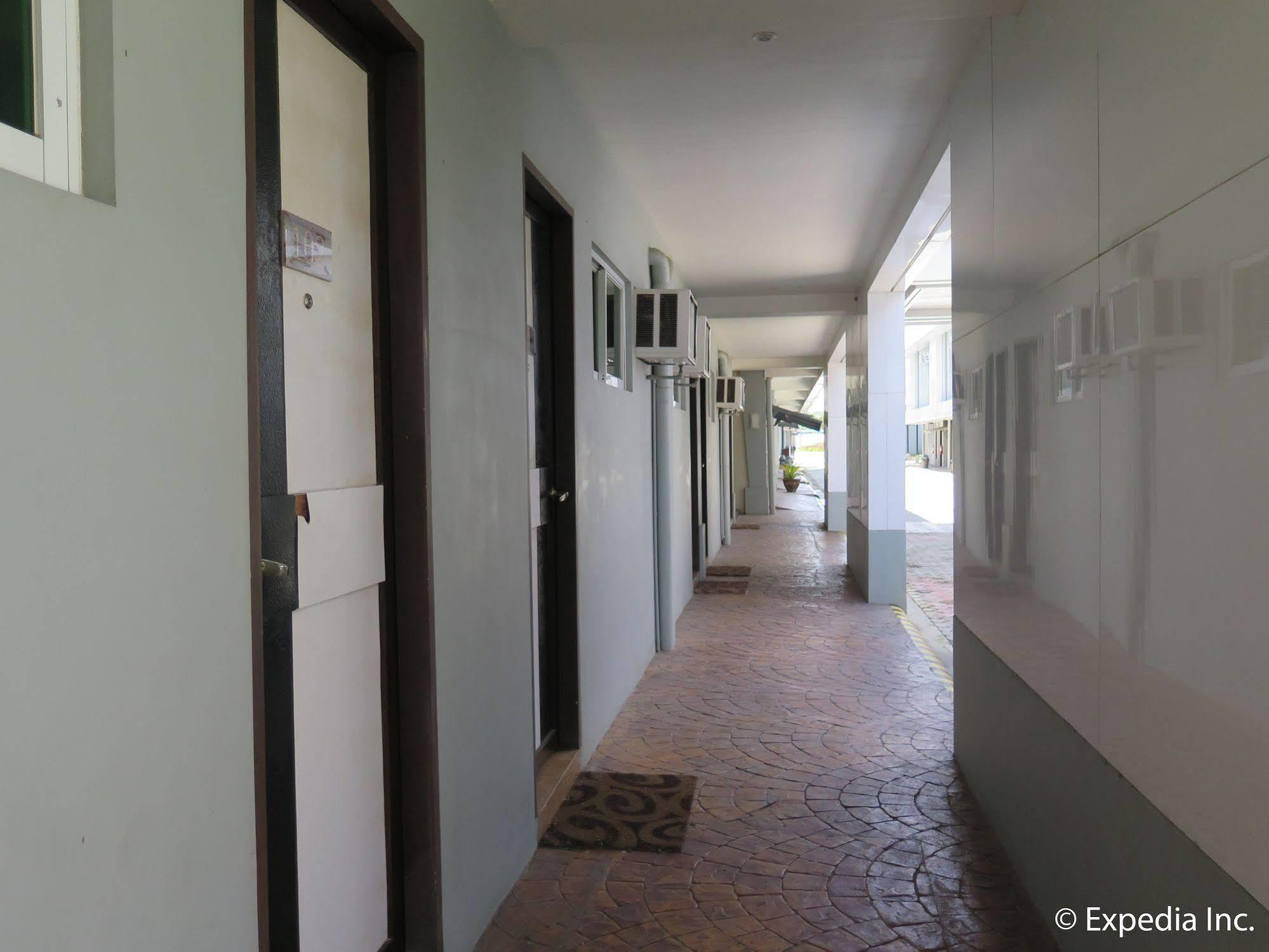 โรงแรม ลักกี9 บัดเจ็ท Tagum ภายนอก รูปภาพ